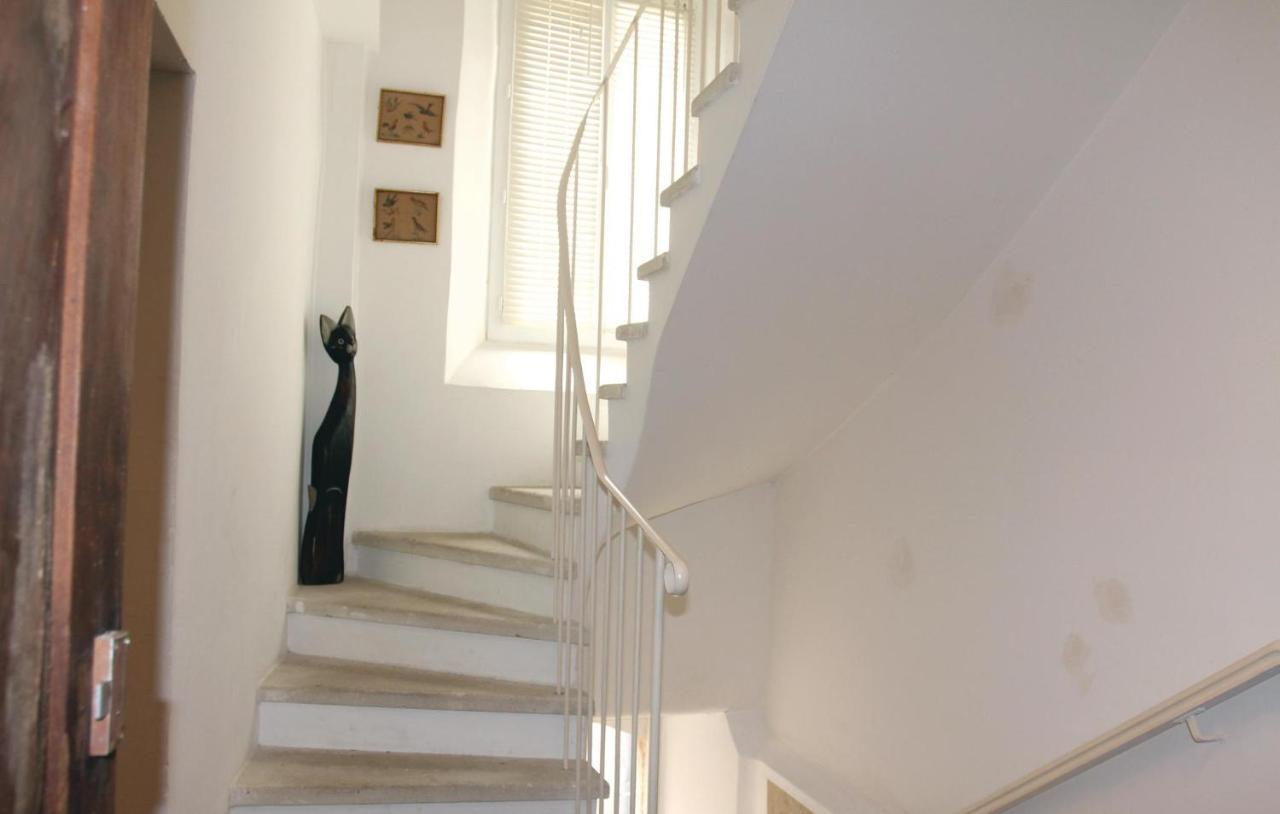 Stunning Home In Reillanne With Wifi Exterior foto